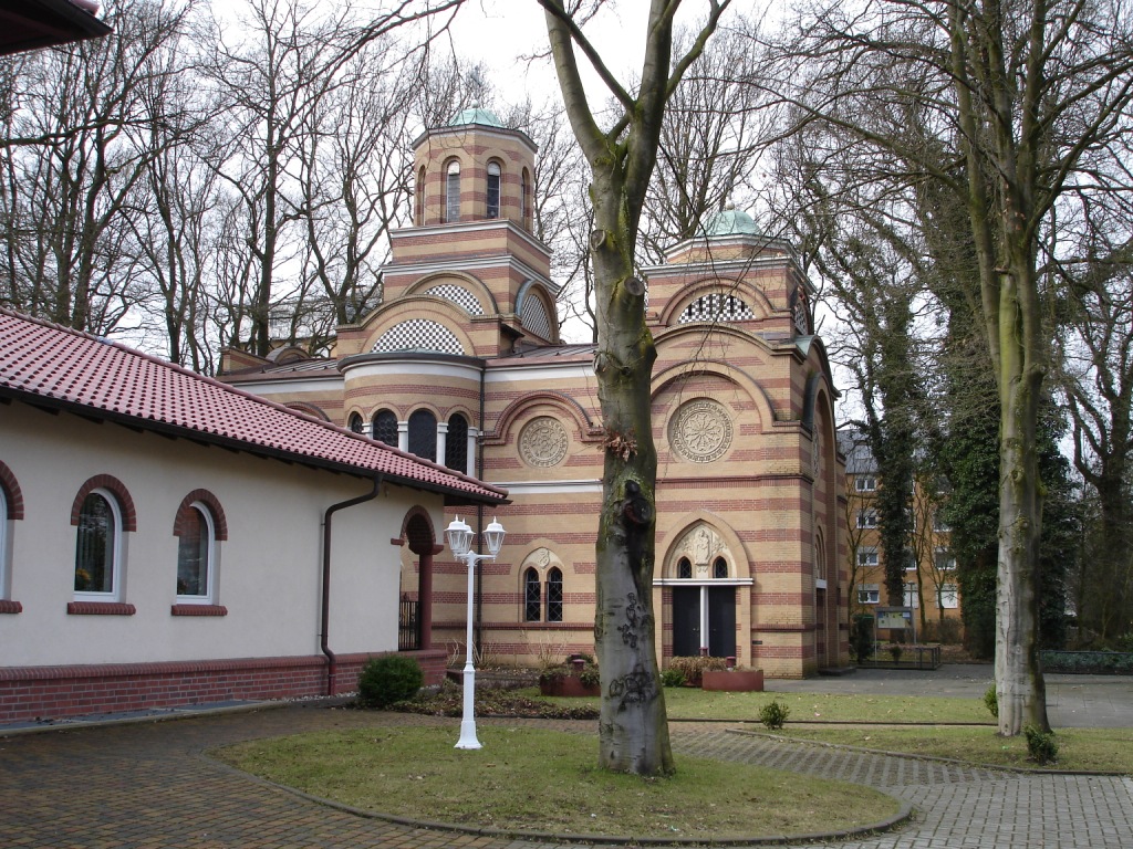 [Serbisch-+Orthodoxe+Kirche.JPG]