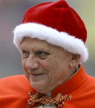[Pope+wearing+Camauro1.jpg]