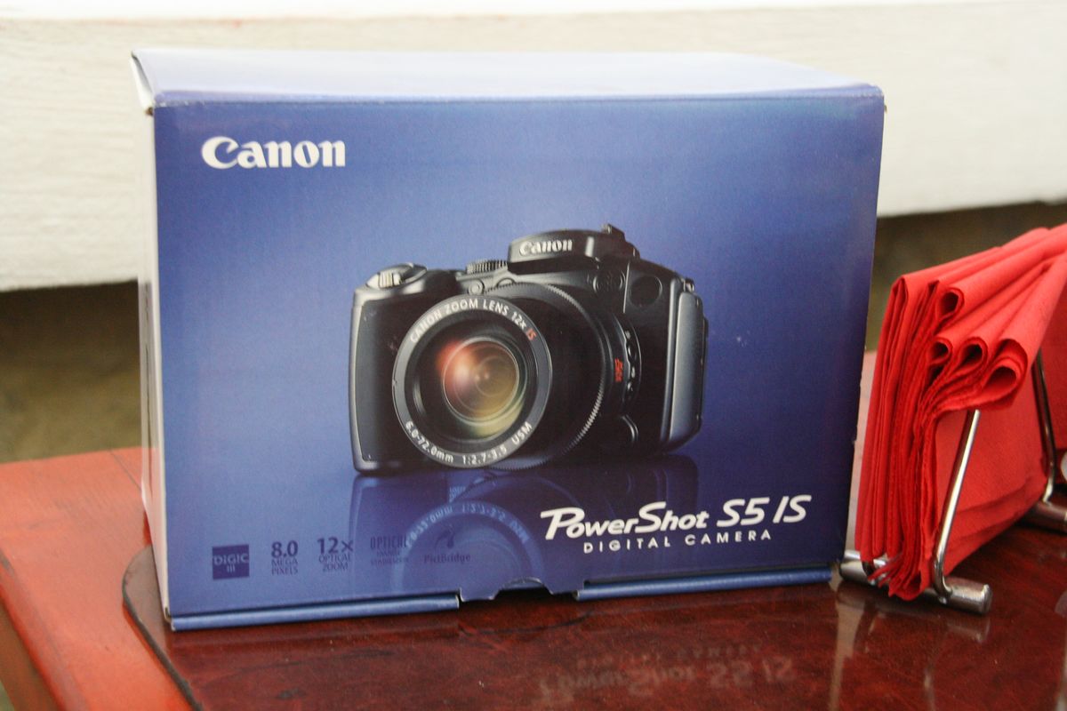 Canon Powershot (photocamera) box