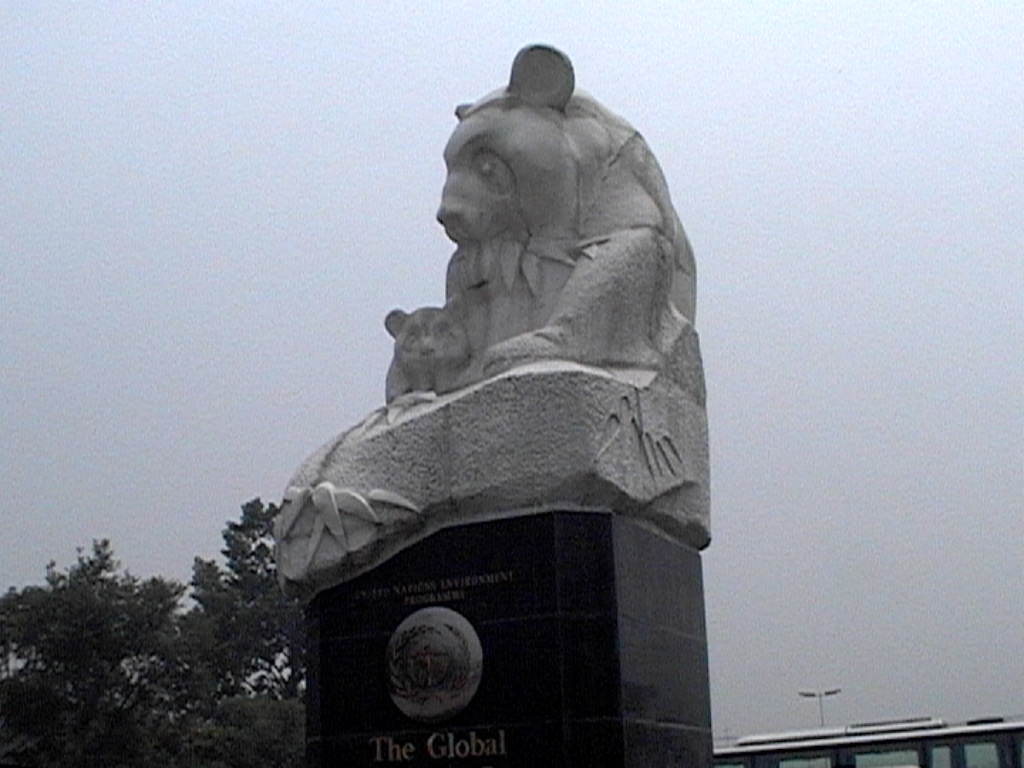 [Chengdu+-+Panda+Statue+2.JPG]