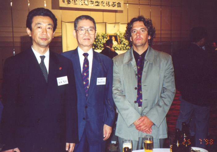 [1998+Estagio++japao+Mestre+Nagai+e+Takasaki.jpg]