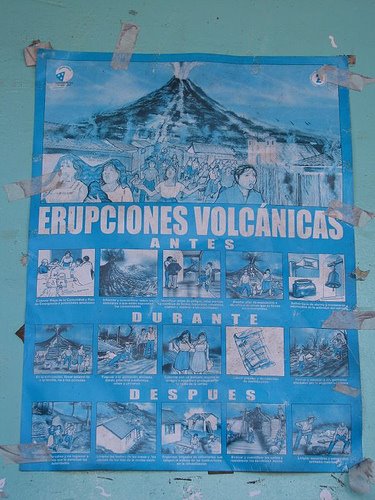 [Volcan+Picaya+-+warning+poster]