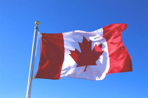 [canadian+flag+blowing+in+the+breeze.jpg]