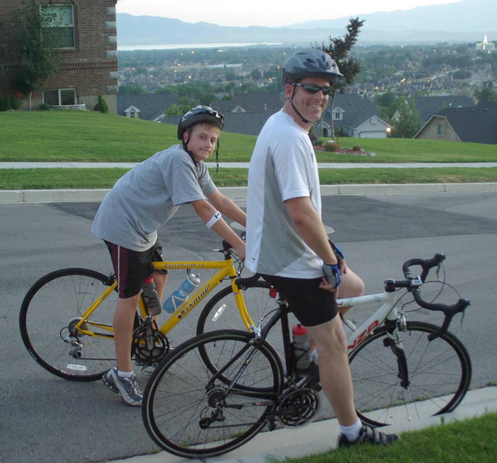 [Rick+&+Andrew+biking+003.JPG]