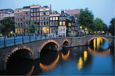 [Amsterdam-Bridge.gif]