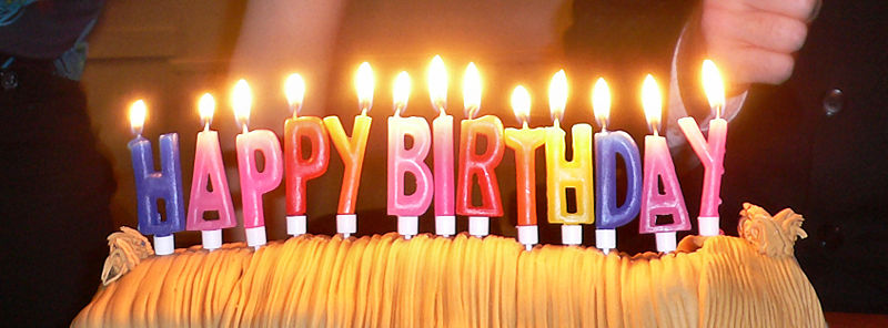 [800px-Birthday_candles.jpg]