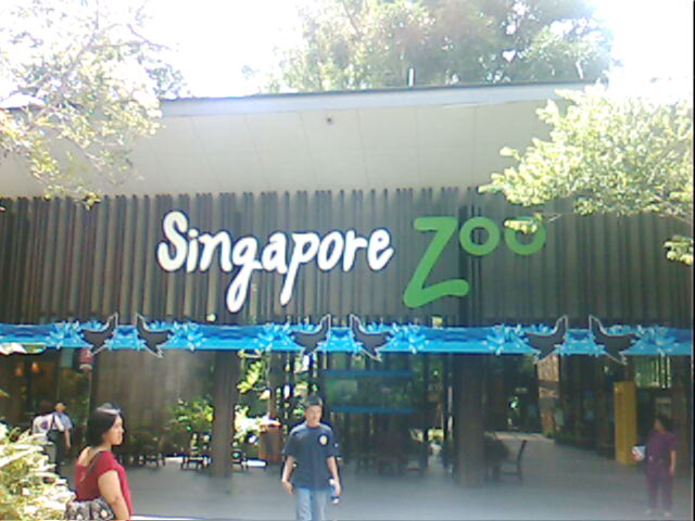 [zoo.JPG]