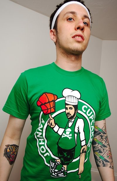 Johnny Cupcakes - Boston Basketball T-Shirt