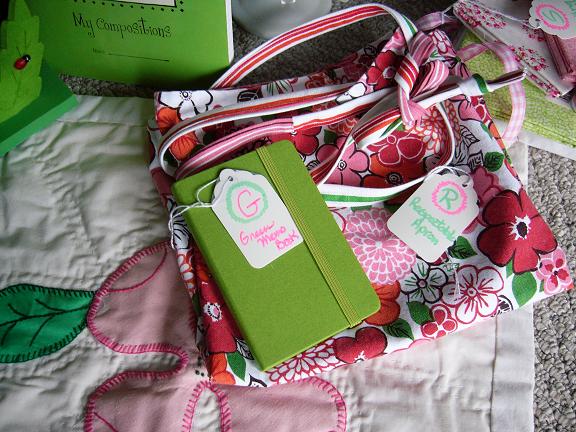 [pink+and+green+3.JPG]
