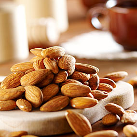 [almonds-794733.jpg]