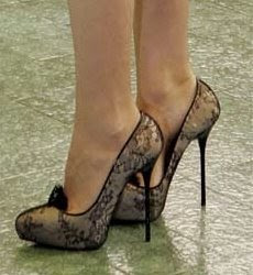 gwyneth-paltrow-shoes.jpg