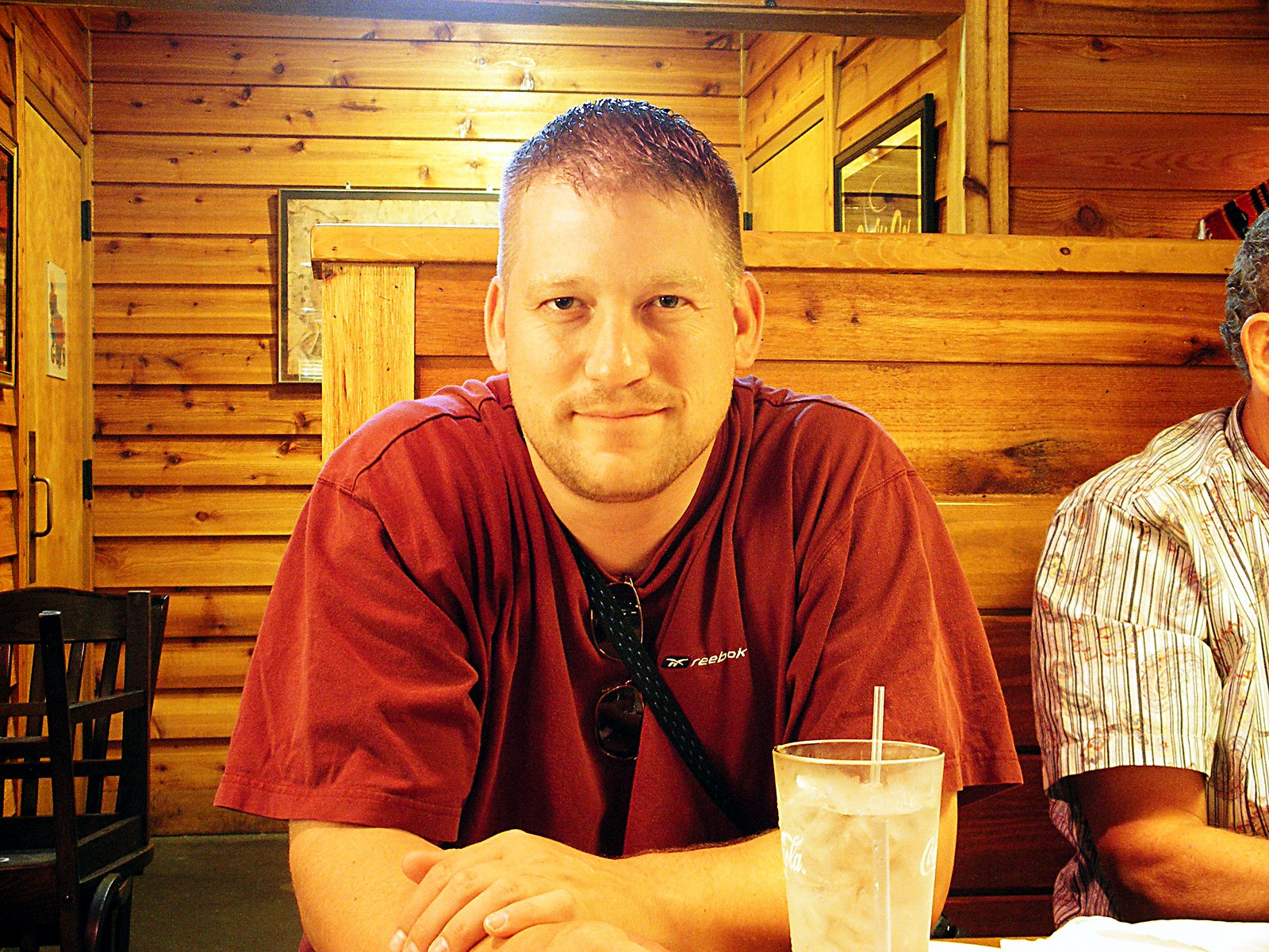 [Ryan+Dad+at+Texas+Roadhouse+BARBEQUE.jpg]