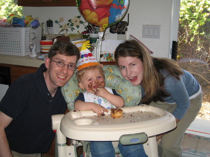 [William+and+parents-first+birthday_1_1.jpg]