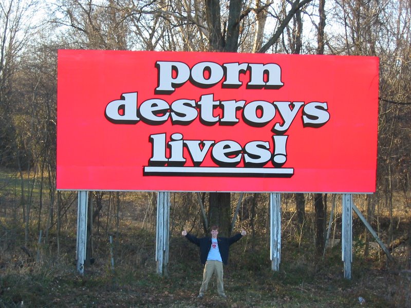 [porn_destroys_lives.jpg]