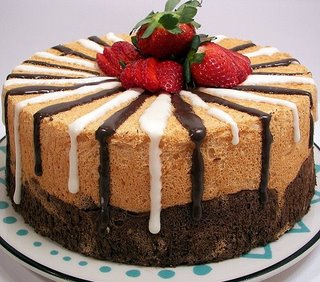 [Black+and+White+Angel+Food+Cake+by+desertculinary.jpg]