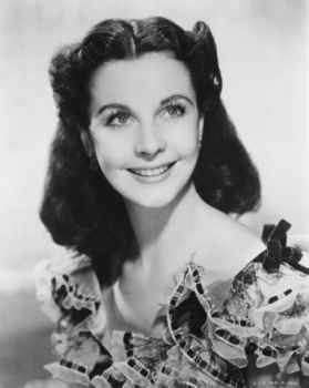 [Vivien-Leigh---Gone-with-the-Wind-Photograph-C10104320.jpeg]
