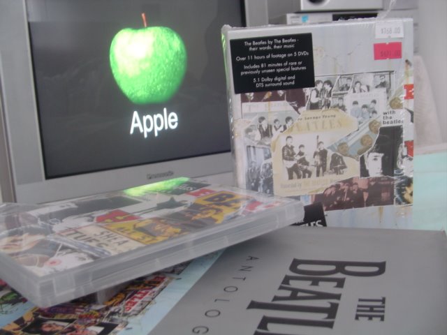 [apple.JPG]