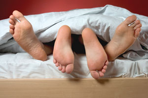 [Feet+in+Bed.jpg]