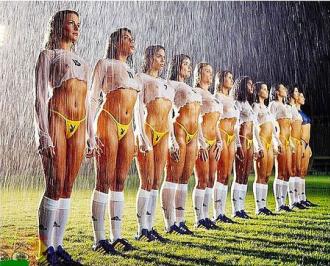 [equipe football feminin sexy.jpg]