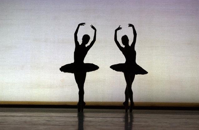 [Birmingham+Royal+Ballet+in+The+Four+Seasons.jpg]