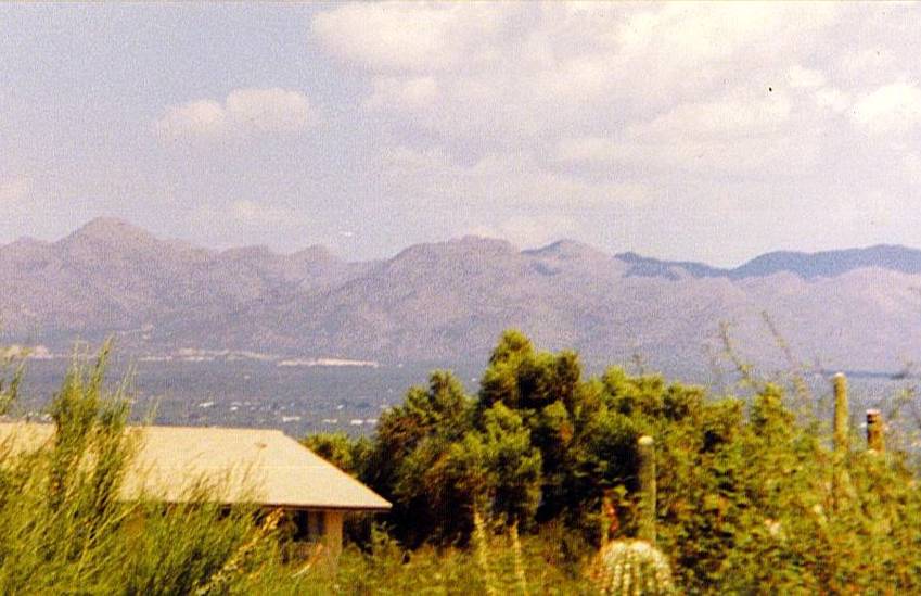 [Tucson_from_retreat_center_1998.jpg]