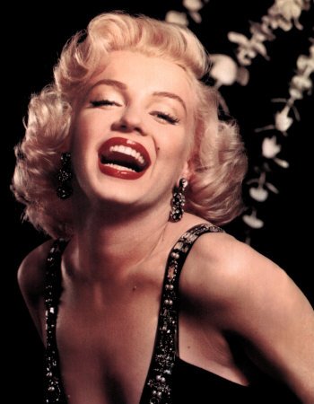 [Marilyn-Monroe-Poster-Card-C10204263.jpg]