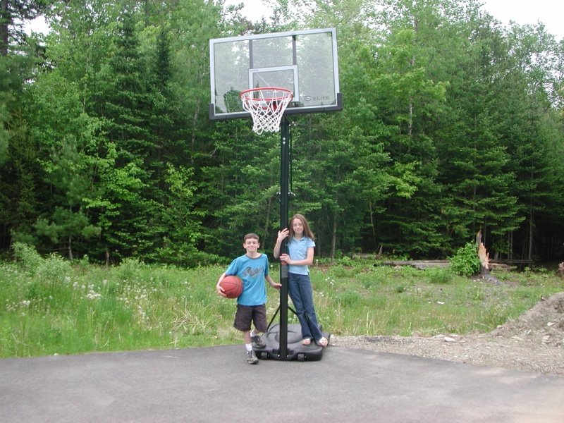 [Aiden+and+Emily+basketball.bmp]