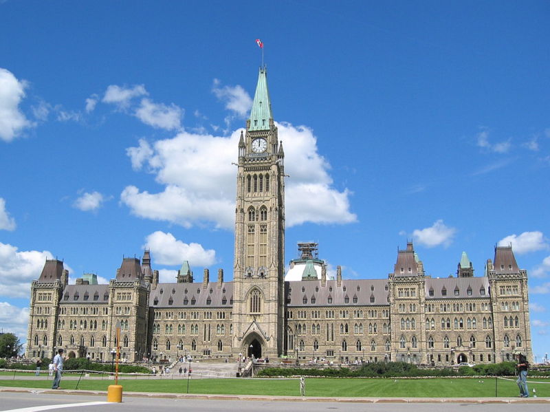 [800px-Parliament-Ottawa.jpg]