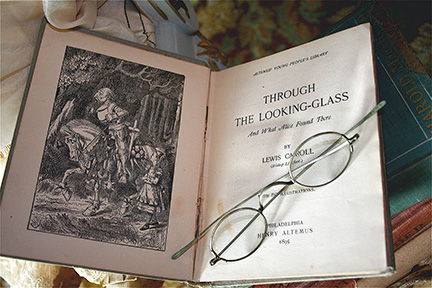 [book+and+glasses.jpg]