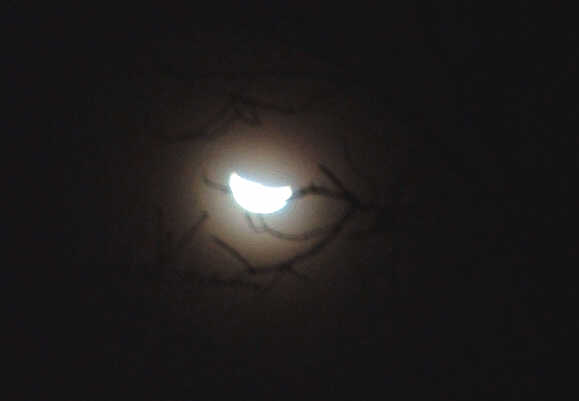 [April+Moon.jpg]