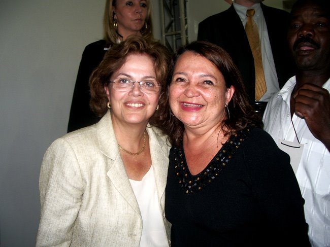 [Prefeita+Maria+do+Carmo+com+Dilma+Roussef+.jpg]
