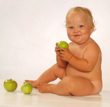 [Baby-and-apple.jpg]