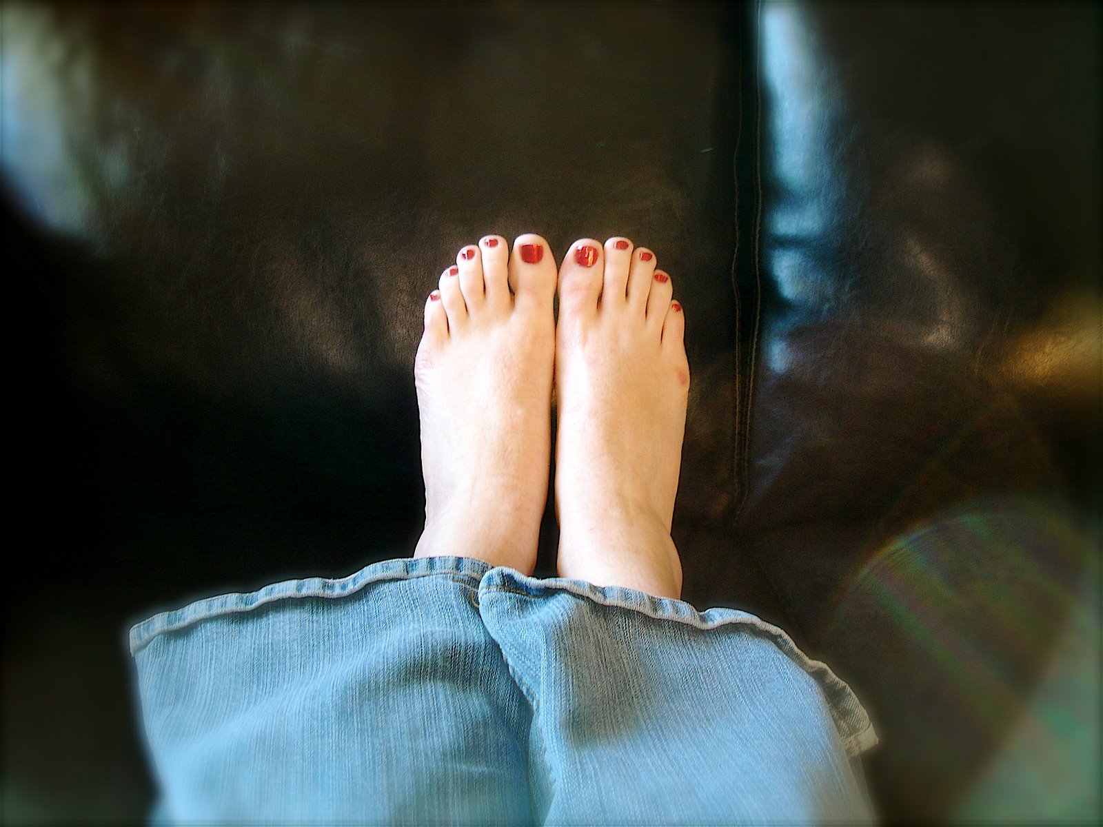[feet.JPG]