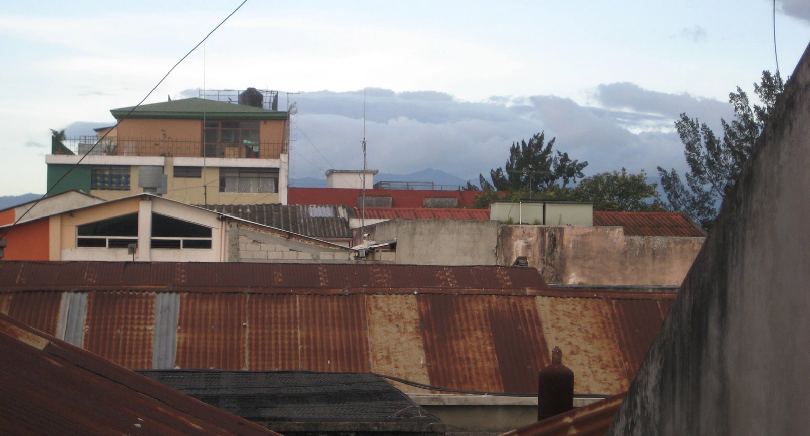 [Guate+rooftops.jpg]