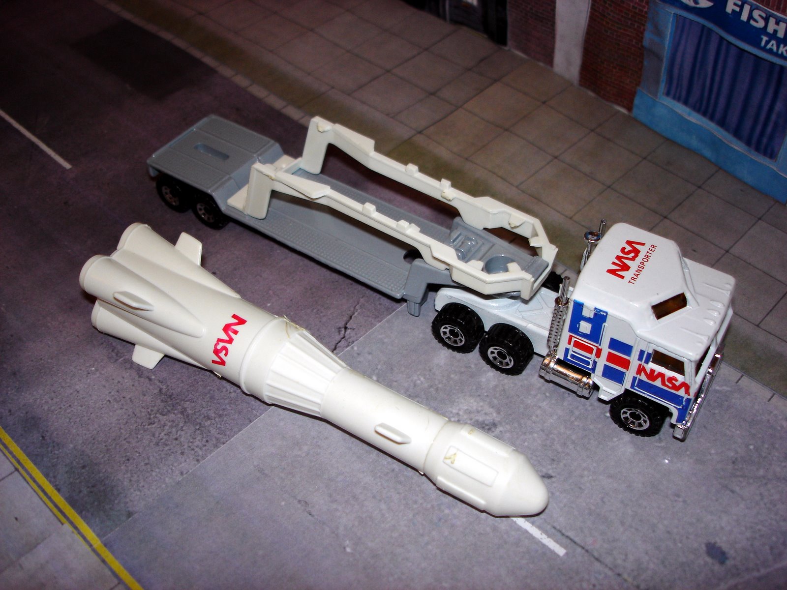 [CY-2+Kenworth+Rocket+Transporter_10.jpg]