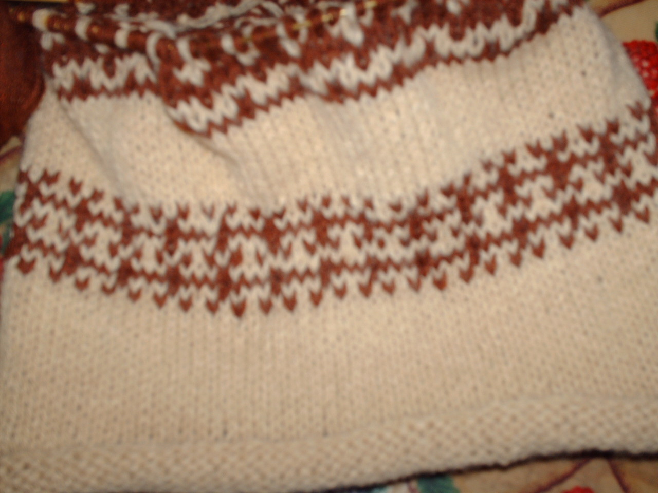 [2006+Midyear+knitting+001.jpg]