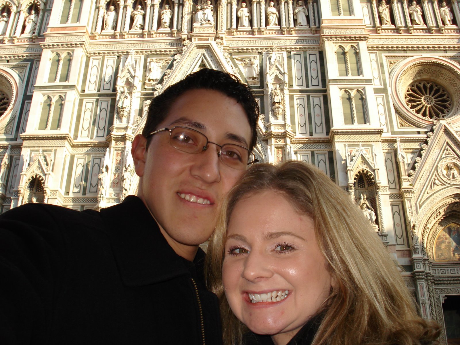 [Jas+and+Muriel+in+front+of+Duomo.jpg]