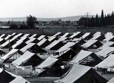 [Palestinian+refugee+camp+old.jpg]