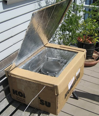 Photo of a solar oven, solar cooker