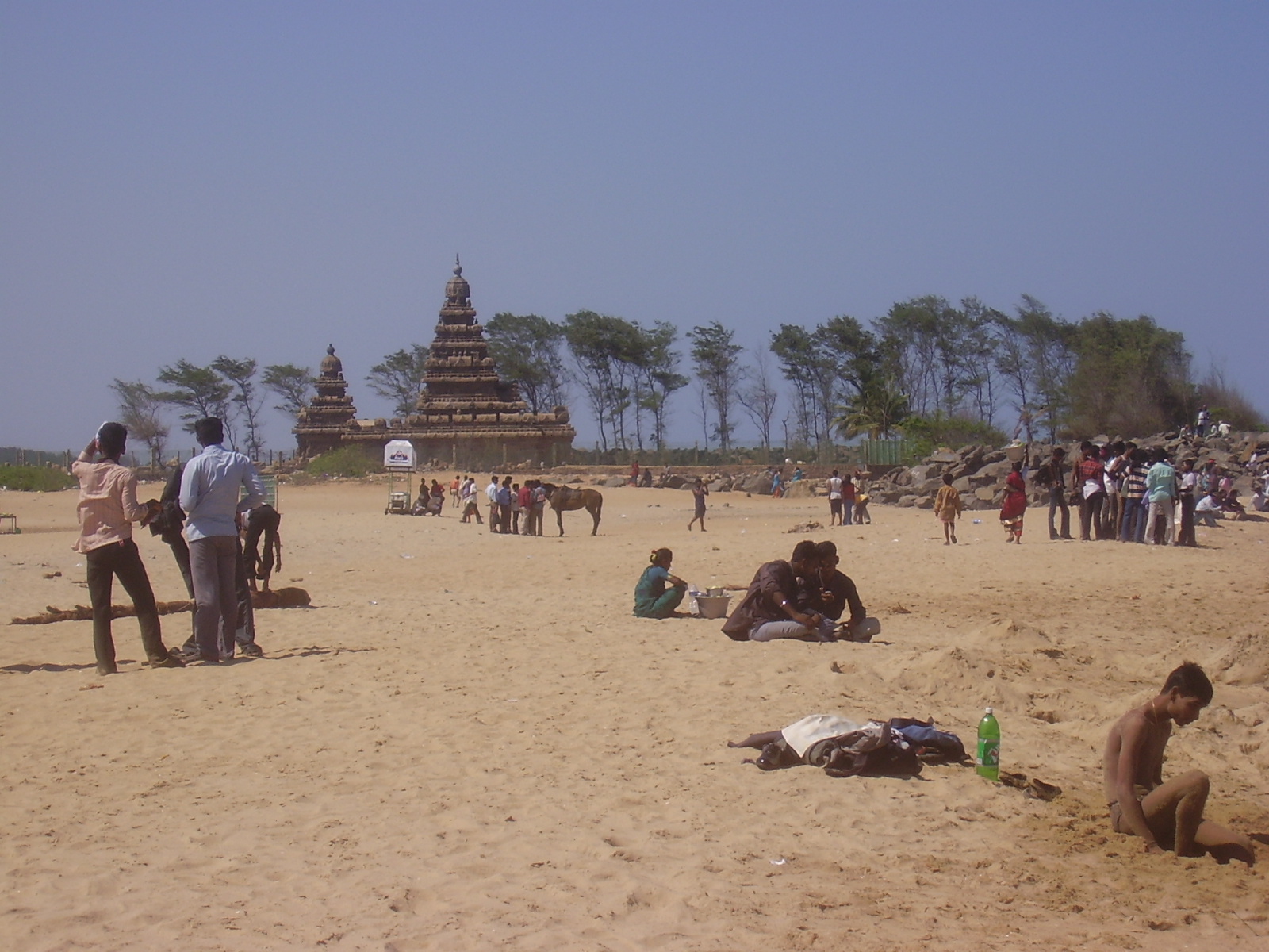 [Mamallapuram+beach+2.jpg]