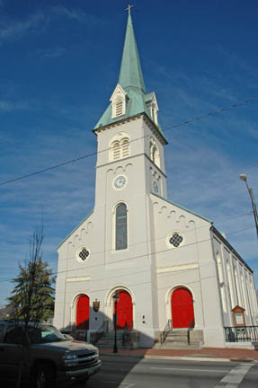 [St+George+Episcopal+Church.jpg]