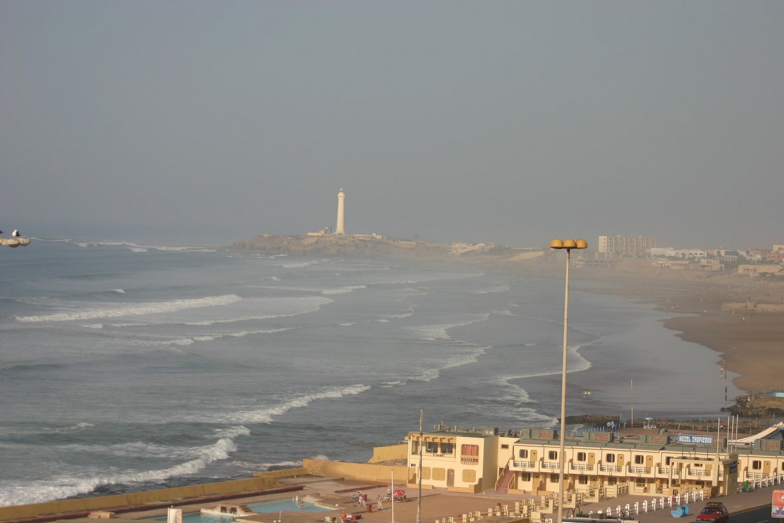 [Casablanca+Corniche+2.JPG]