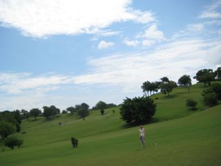 [golf3.jpg]