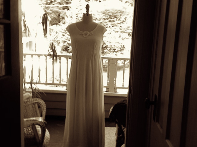 [Alicia's+Wedding+Dress+11.jpg]