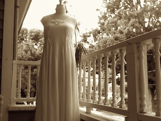 [Alicia's+Wedding+Dress+12.jpg]
