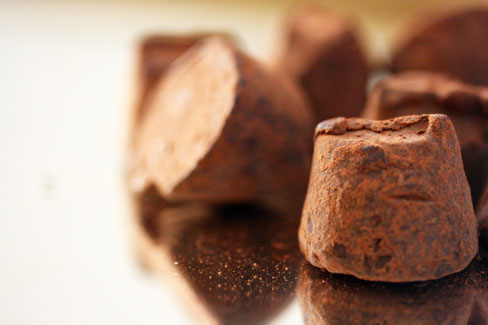 [chocolate-truffles_rs.JPG]