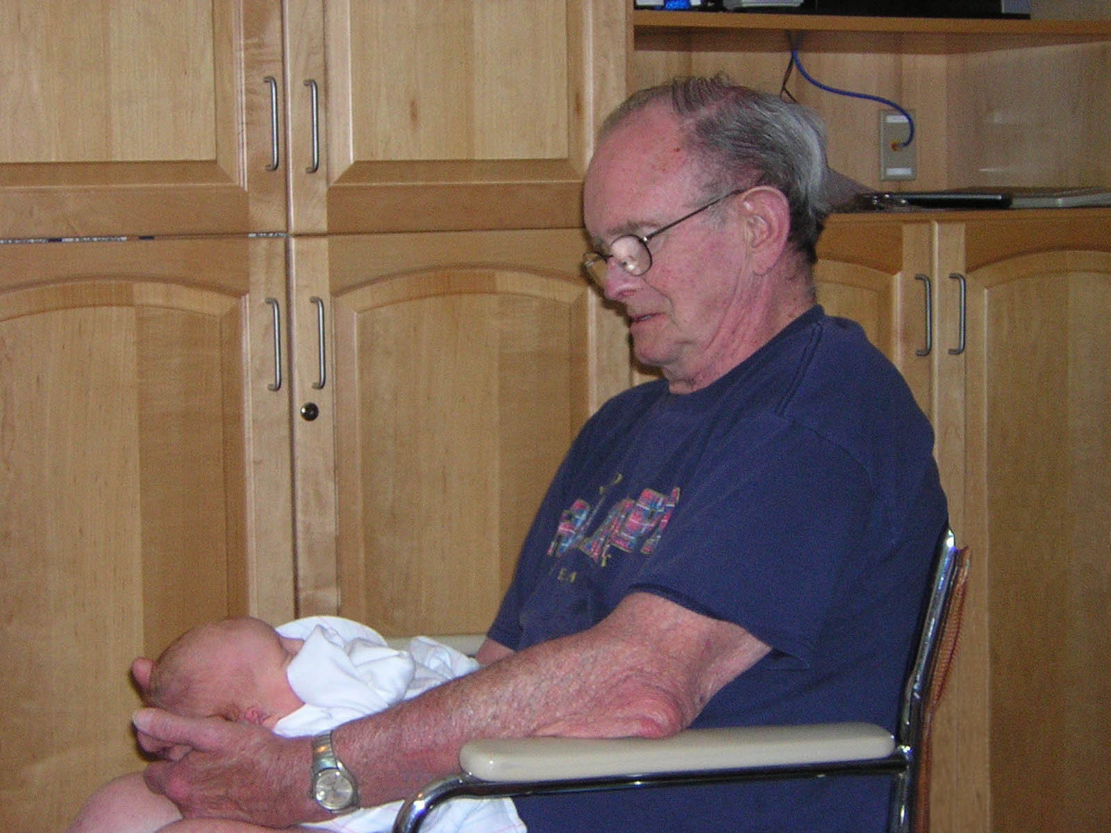 [Grandpa+Williams+and+Sara.jpg]