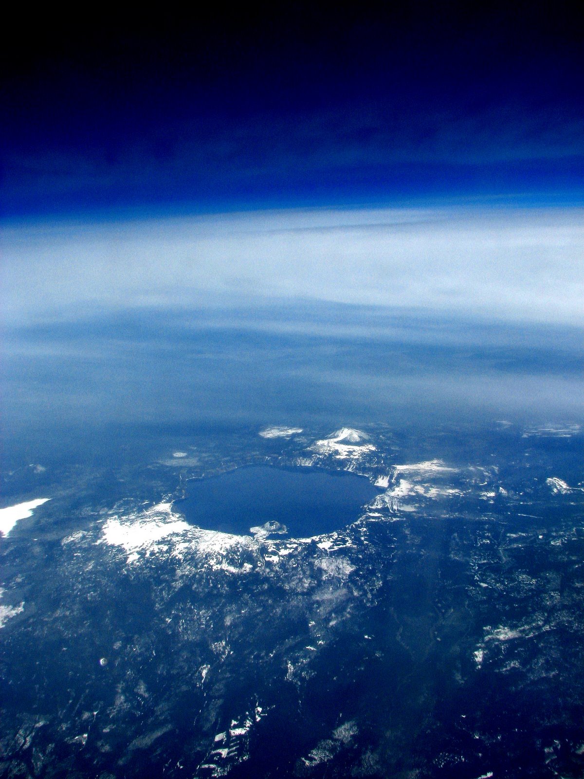 [Crater+Lake+OR,+May+'08+from+Horizon+Air+window+seat+2.jpg]