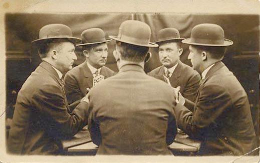 [cardplayer_St_Louis_1913.jpg]