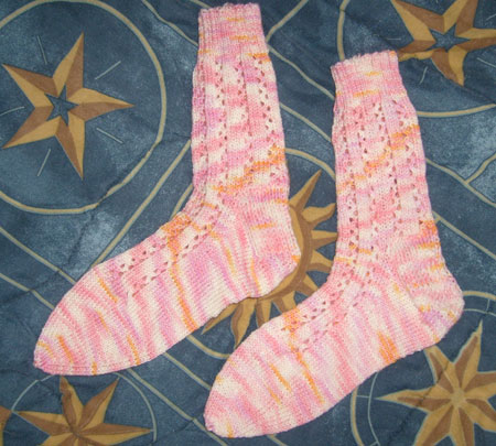[magic_lace_socks_completed.jpg]